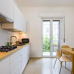 Domus Capodimonte Flat By Napoliapartments Apartment *