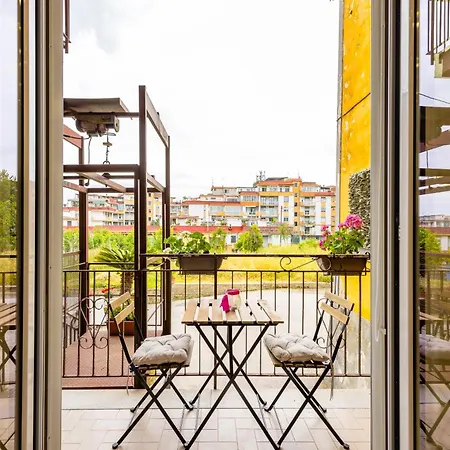 Domus Capodimonte Flat By Napoliapartments アパート