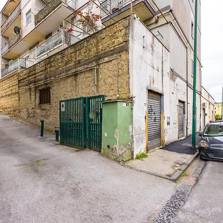 Domus Capodimonte Flat By Napoliapartments